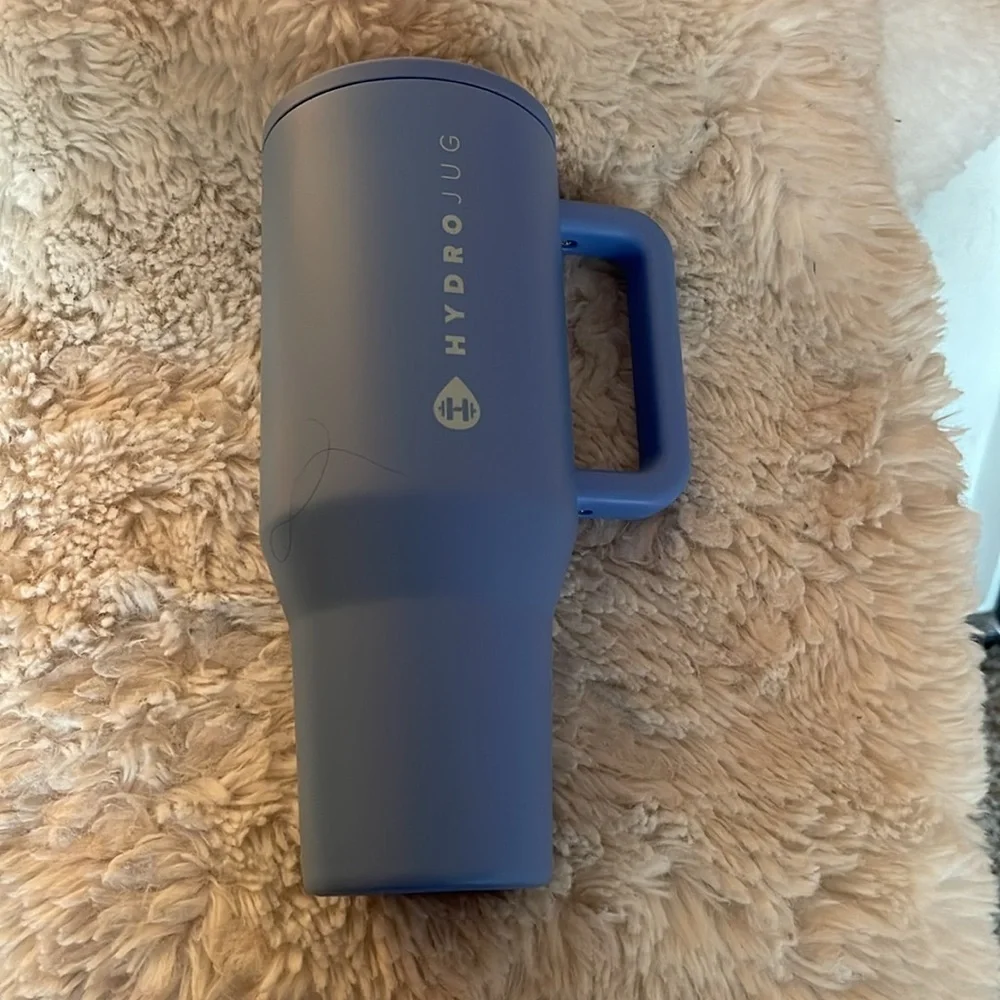 Poshmark metal large flask canister new never used I did remove the tags